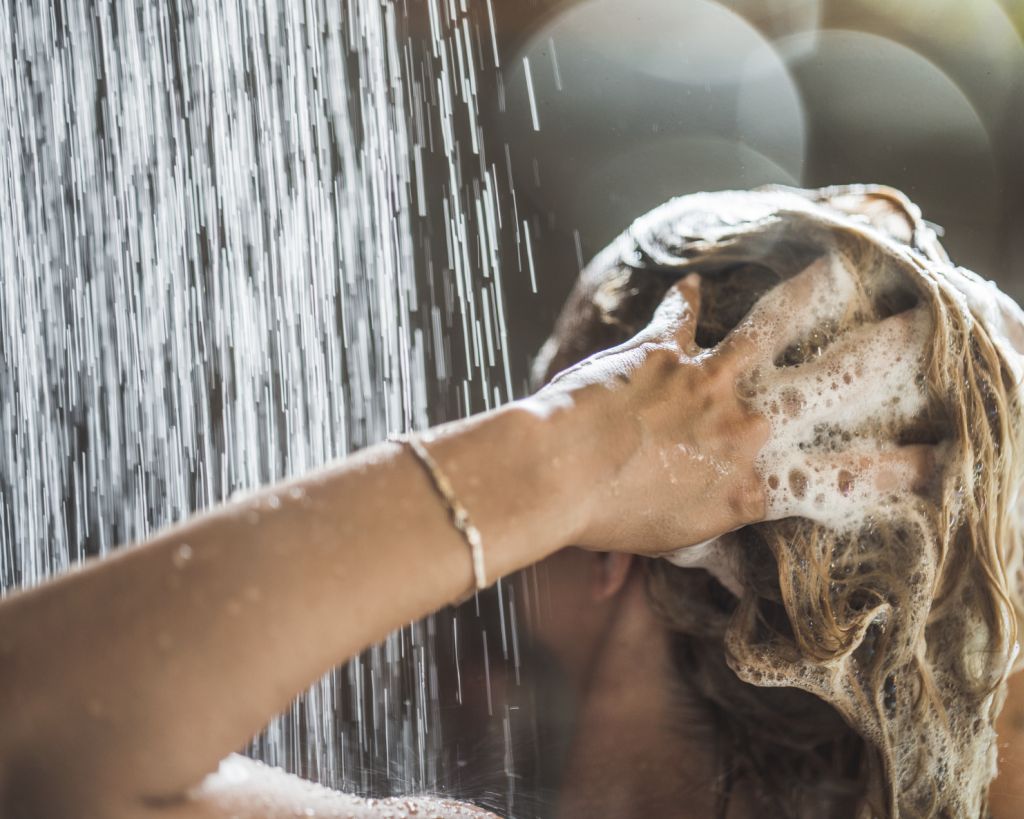 Faut-il changer régulièrement de shampooing ou est-ce simplement une envie ?