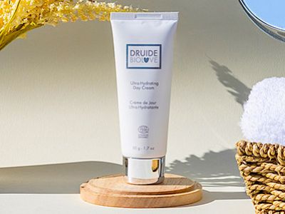 Crème hydratante bio visage : un soin naturel qui prévient les signes de l’âge